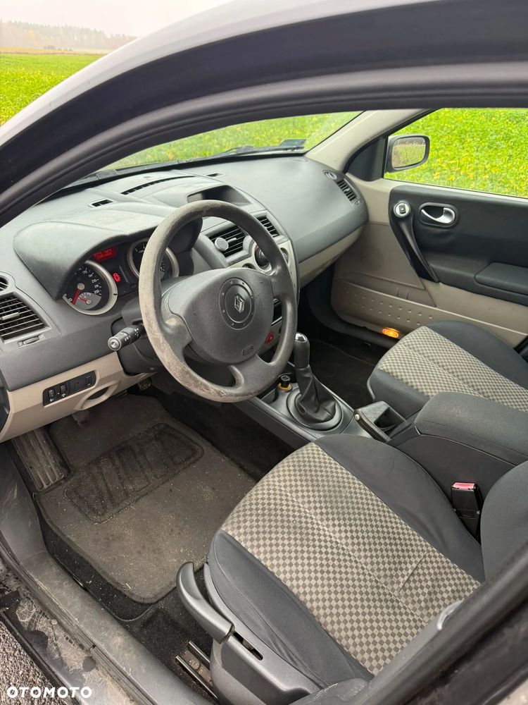 Renault Megane 1.6 Confort Privilege - 8