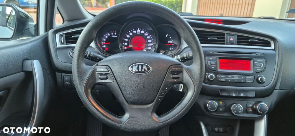 Kia Ceed 1.4 CRDi M - 27