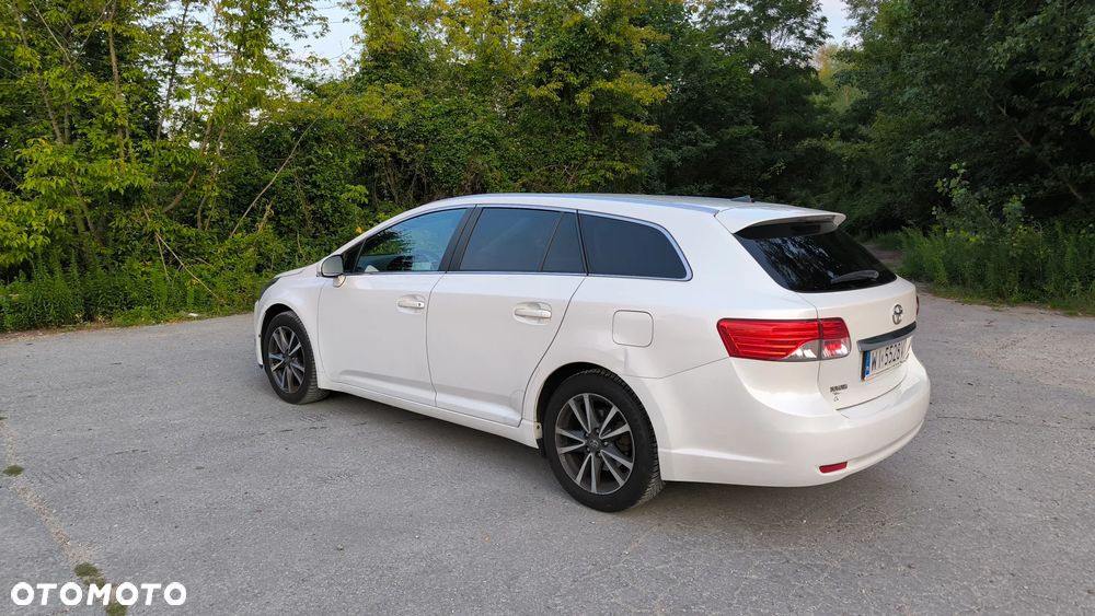 Toyota Avensis 2.0 D-4D Premium - 7