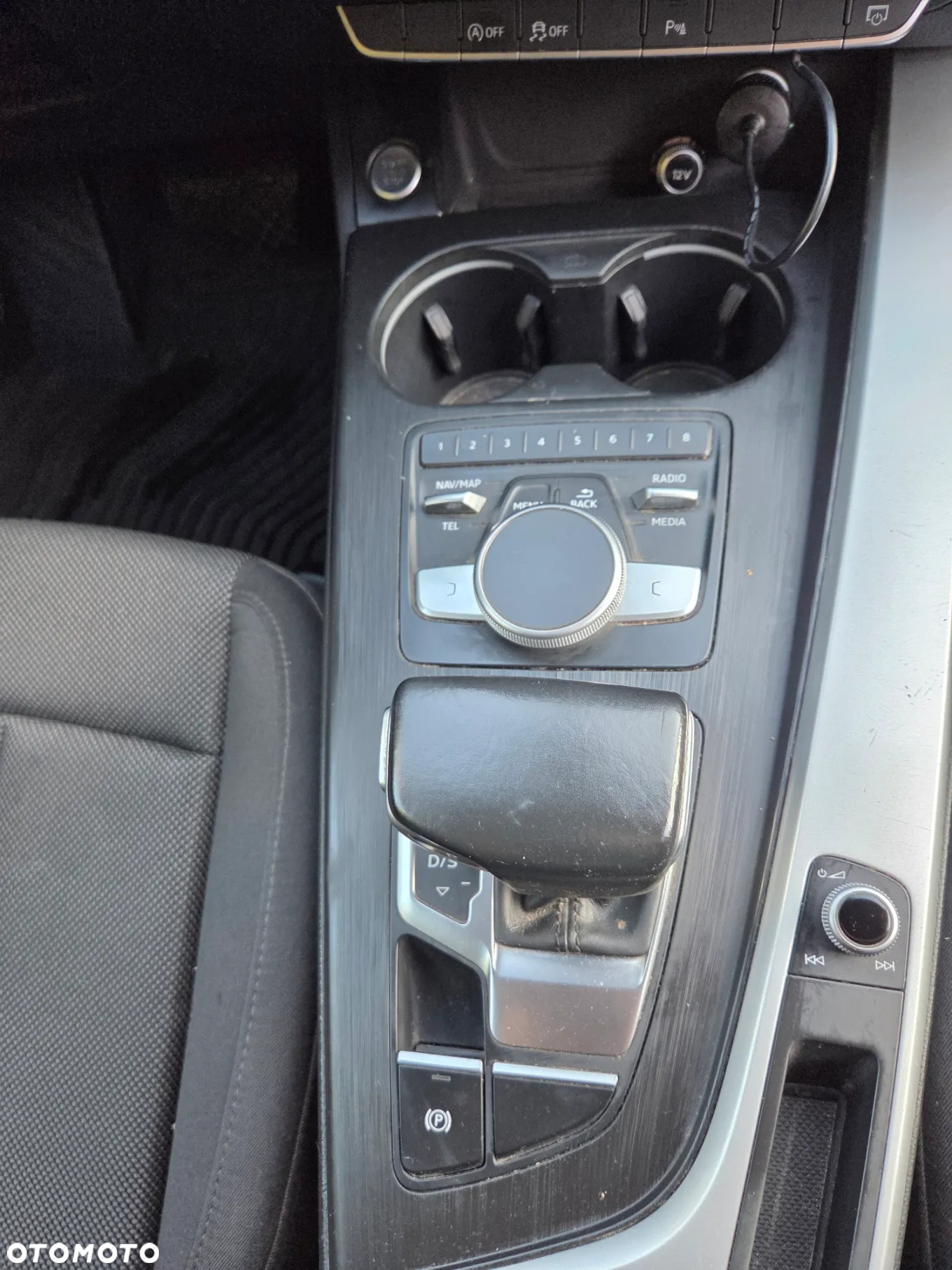 Audi A4 2.0 TDI S tronic - 12