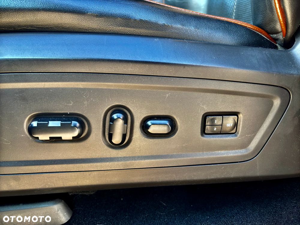 Lincoln Navigator 5.4 2WD Luxury - 5