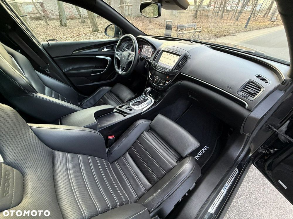Opel Insignia - 36