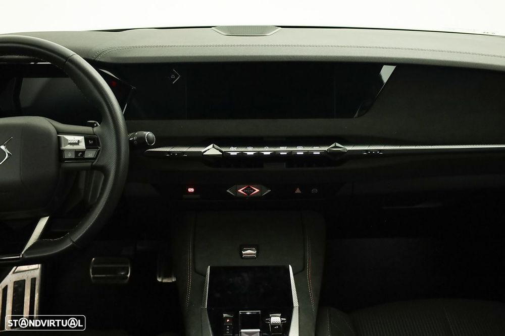 DS DS4 4 1.2 PureTech Performance Line EAT8 - 9