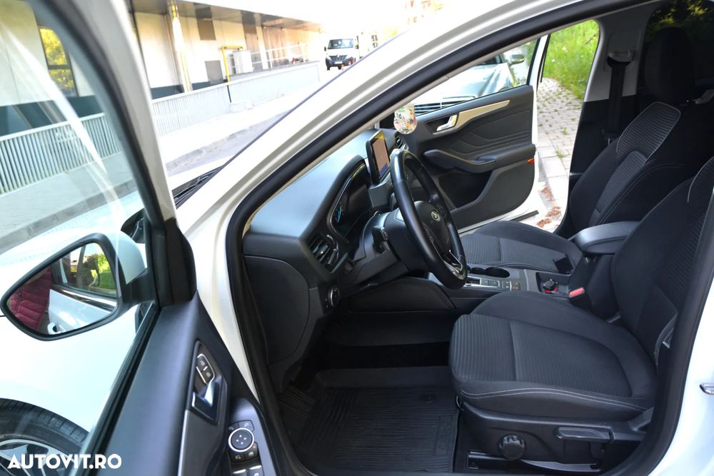 Ford Focus 1.5 TDCi DPF Start-Stopp-System Aut. Titanium - 11