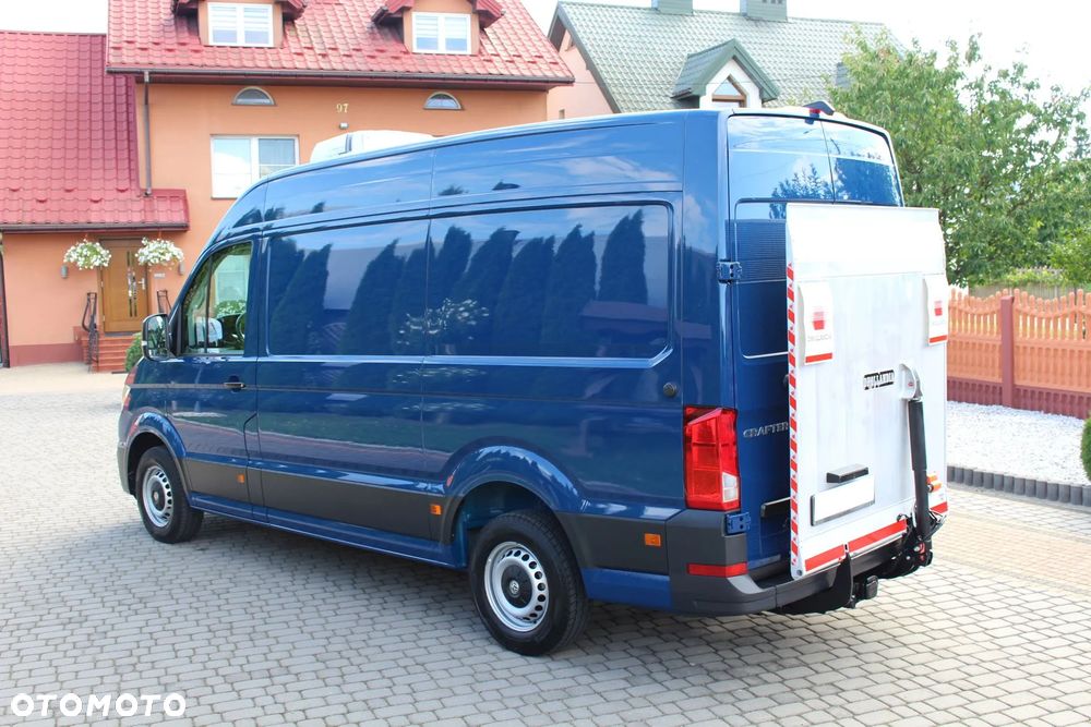 Volkswagen CRAFTER 2.0 177 KM / POLSKI SALON / JAK NOWY / CHŁODNIA / WINDA DHOLLANDIA / SPRINTER / IVECO / FIAT / - 8