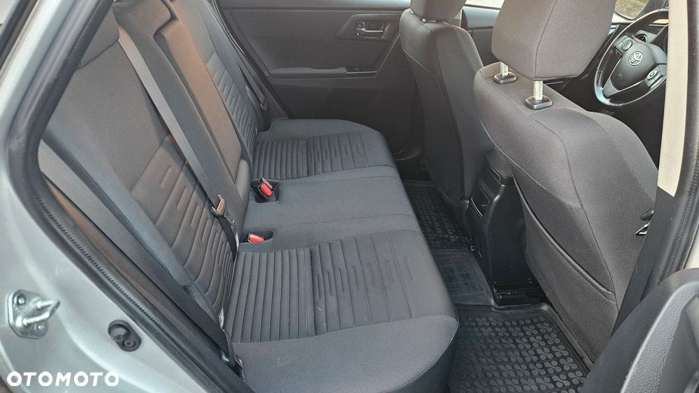 Toyota Auris 1.6 Comfort - 38