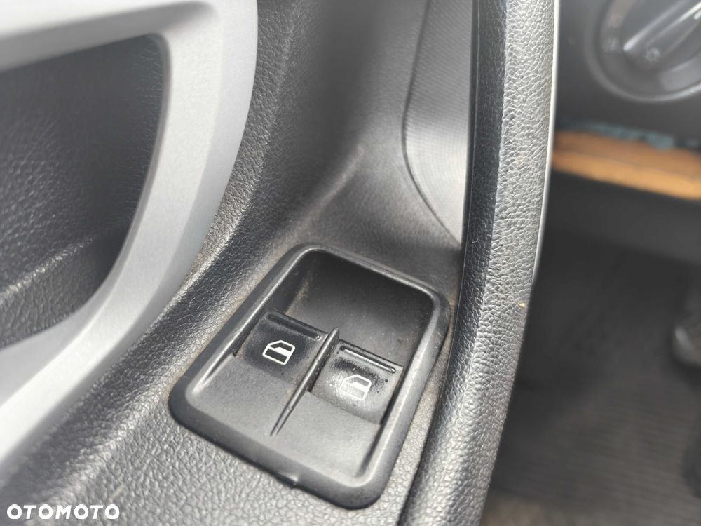 Skoda Fabia - 10