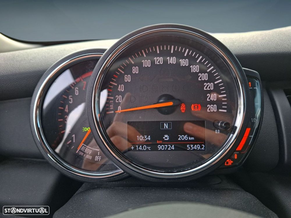 MINI 3 Portas One - 17