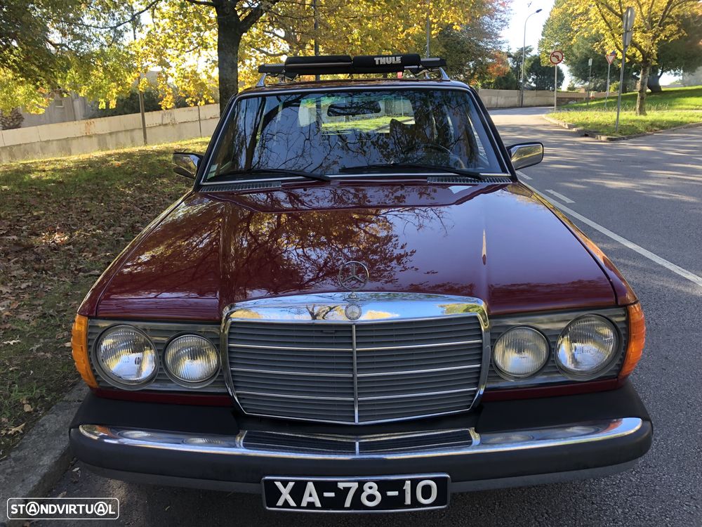 Mercedes-Benz 300 - 25