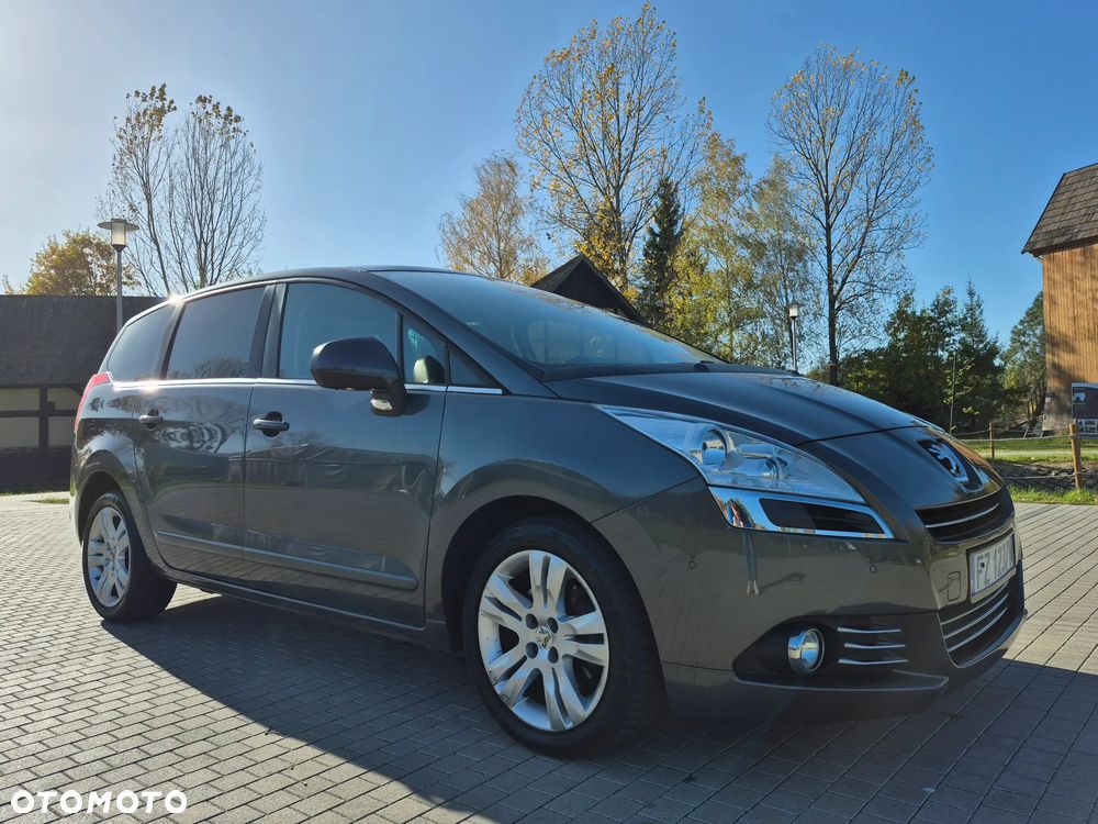 Peugeot 5008 2009 photo 2