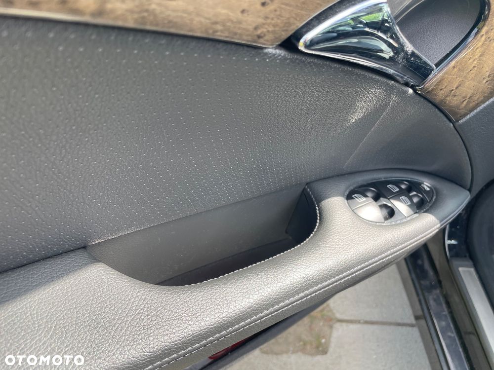 Mercedes-Benz Klasa E 320 CDI Avantgarde - 17