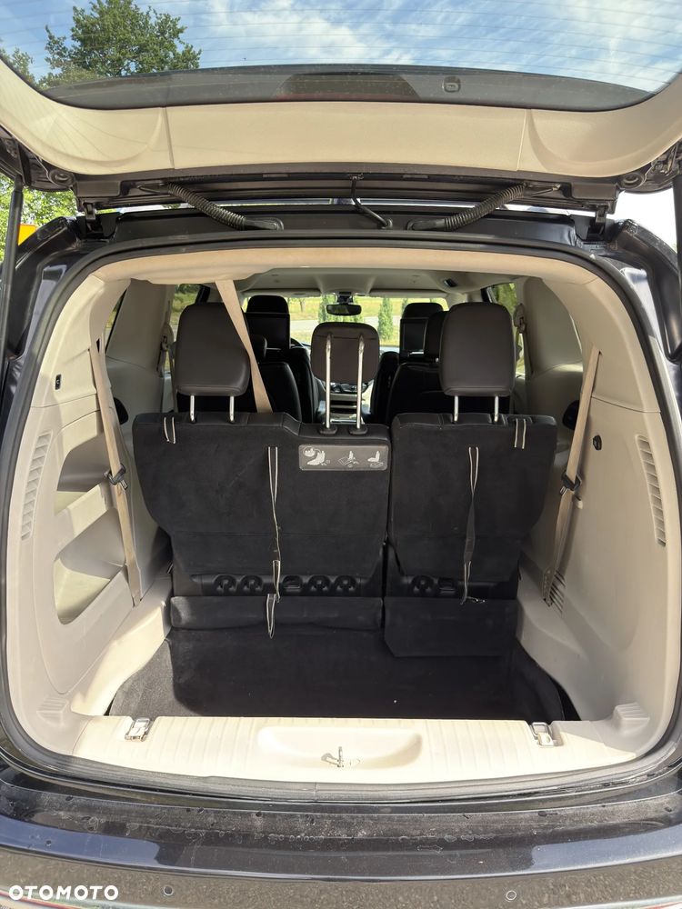 Chrysler Pacifica - 19