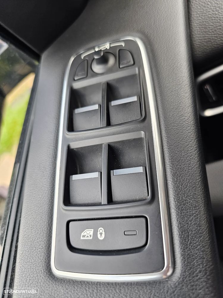 Jaguar F-Pace 25d AWD Aut. Prestige - 30