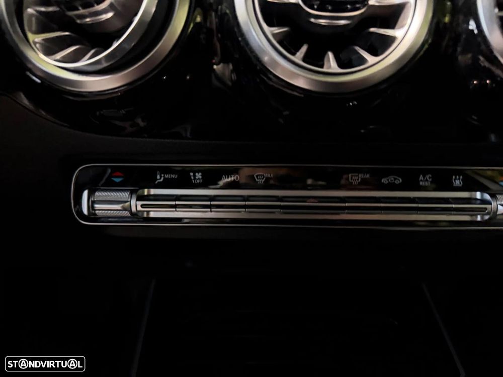 Mercedes-Benz GLA 250 e 8G-DCT Special Edition - 40