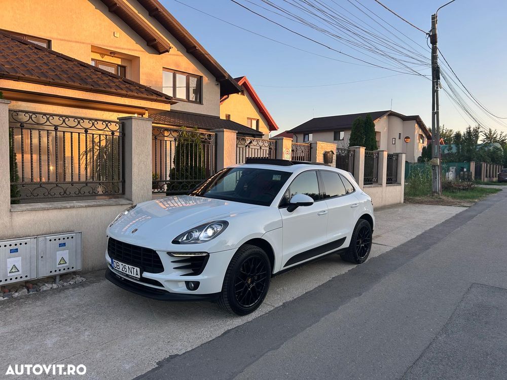 Porsche Macan Standard - 2