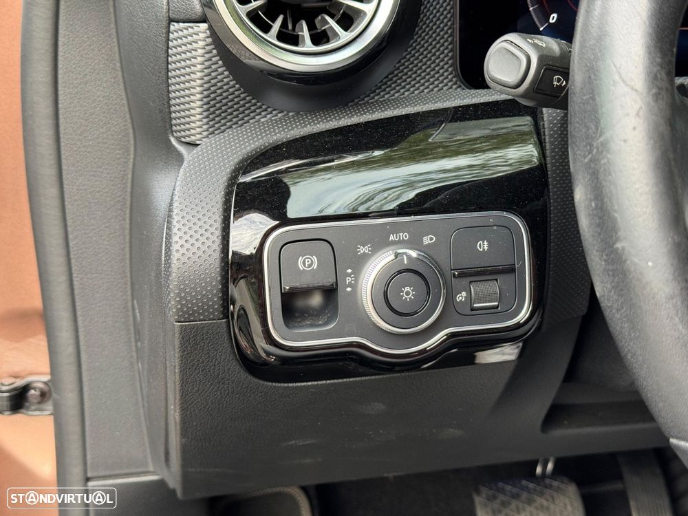 Mercedes-Benz A 250 e Progressive - 22