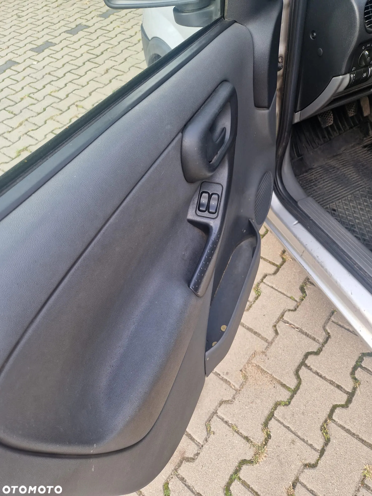 Opel Combo - 8