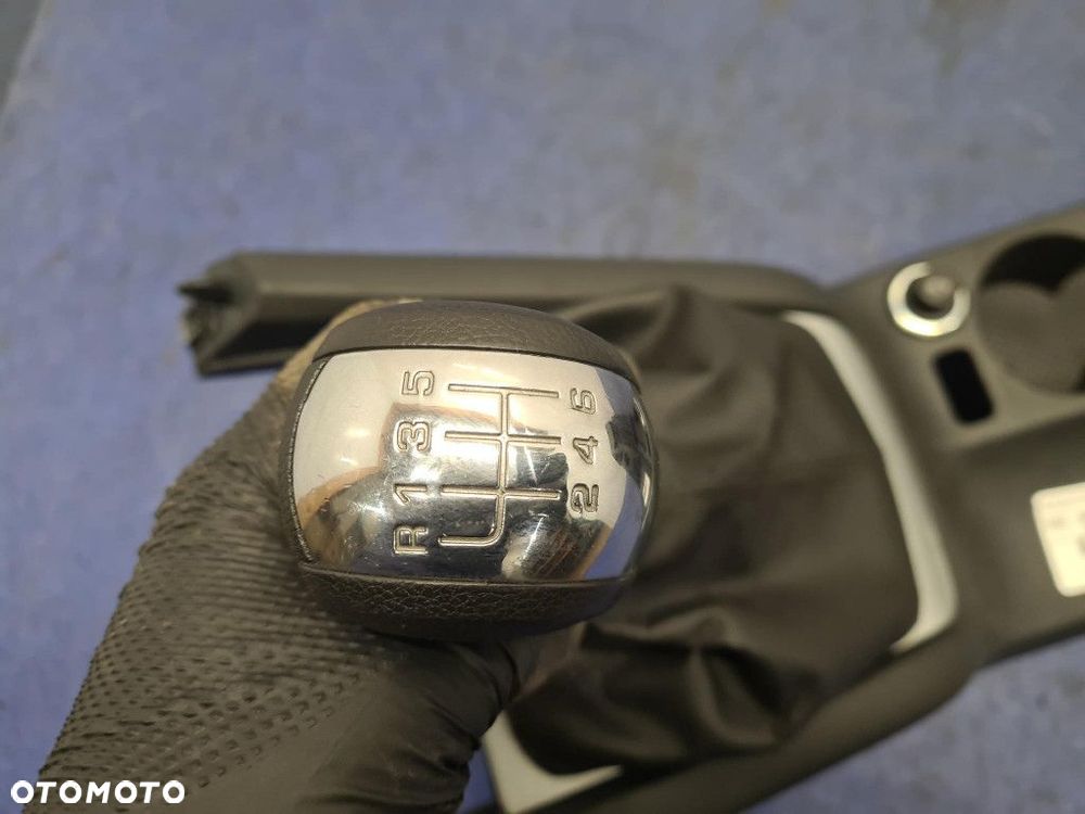 SKODA OCTAVIA II LIFT PODŁOKIETNIK - 2