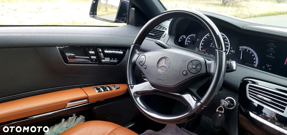 Mercedes-Benz CL - 15