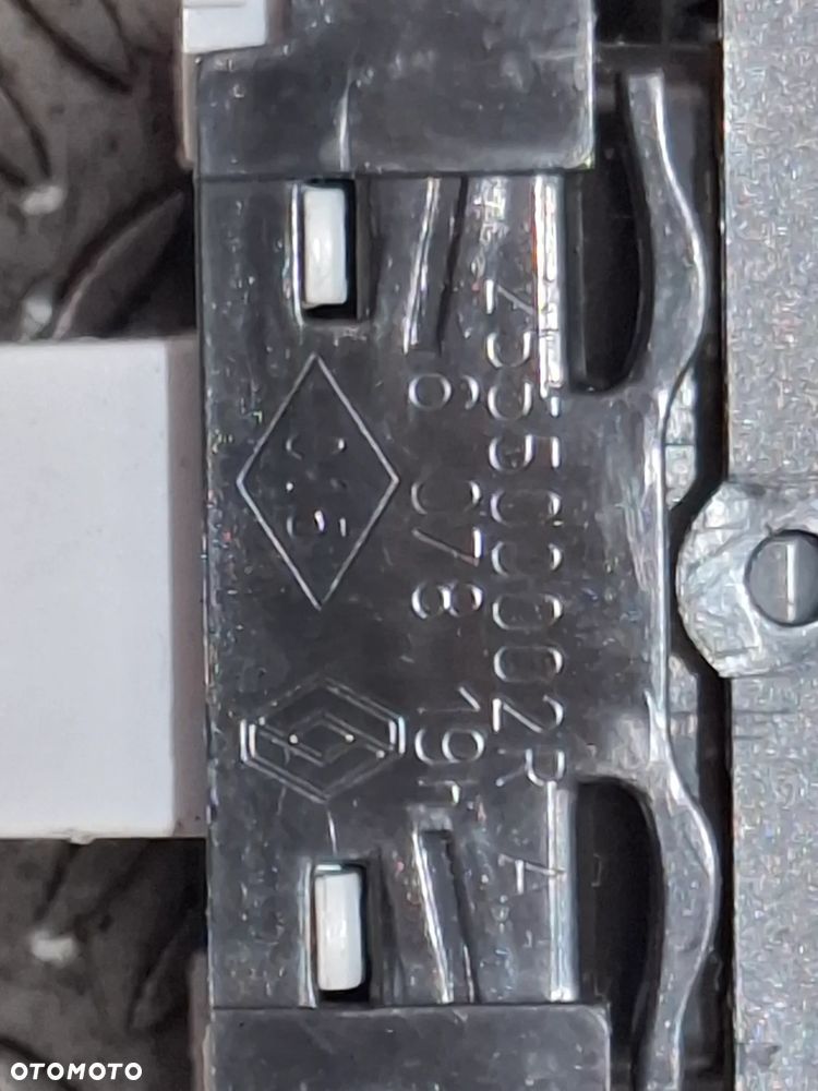Przełącznik włącznik tempomatu Renault nr 255500002R - 2