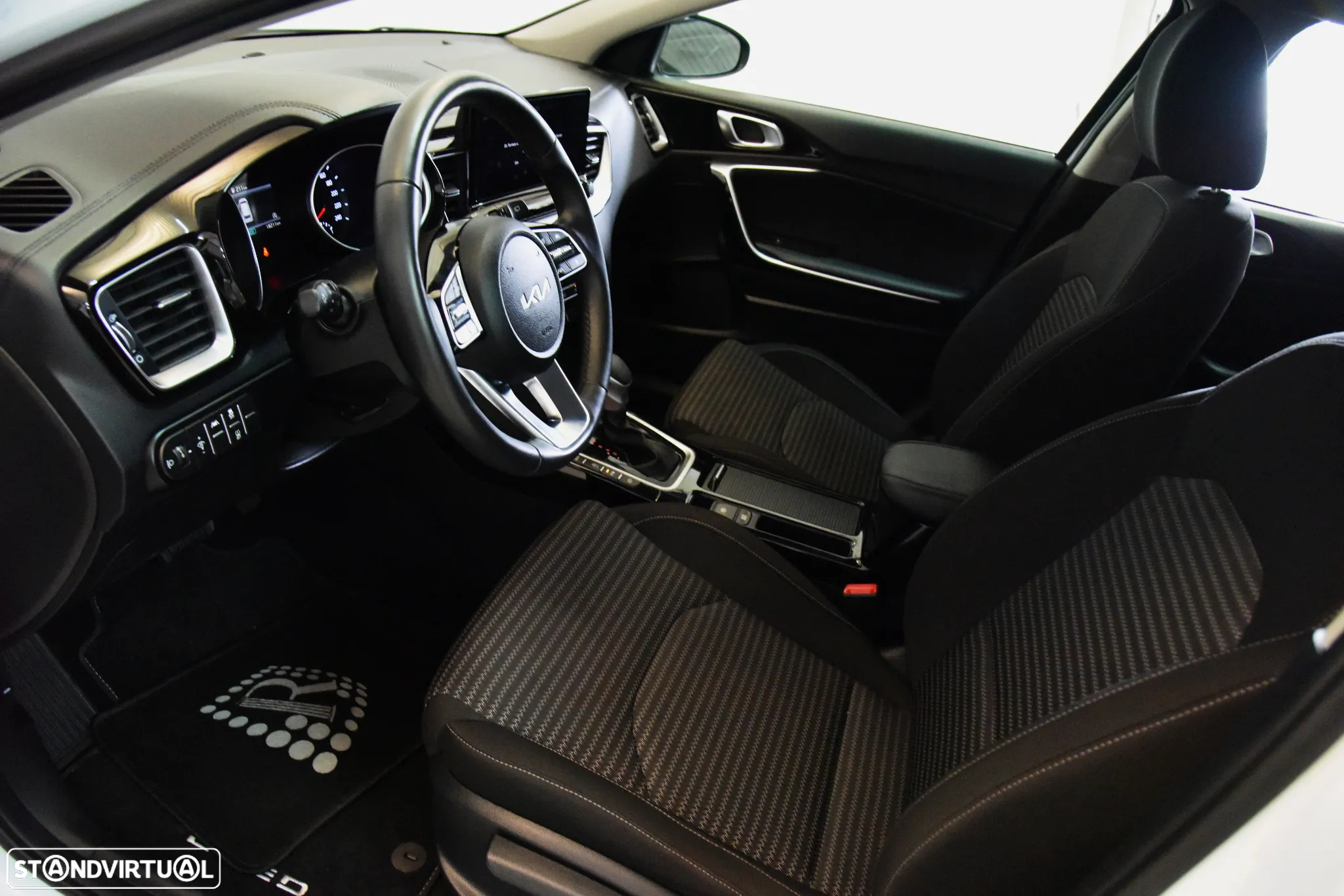 Kia Ceed SW 1.6 CRDi (48V Mild-Hybrid) DCT7 Spirit - 11