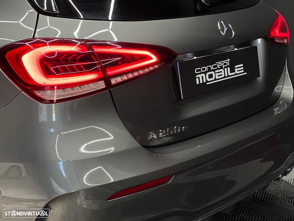 Mercedes-Benz A 250 e AMG Line - 5