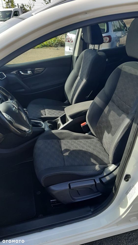 Nissan Qashqai 1.5 dCi DPF 360 - 13