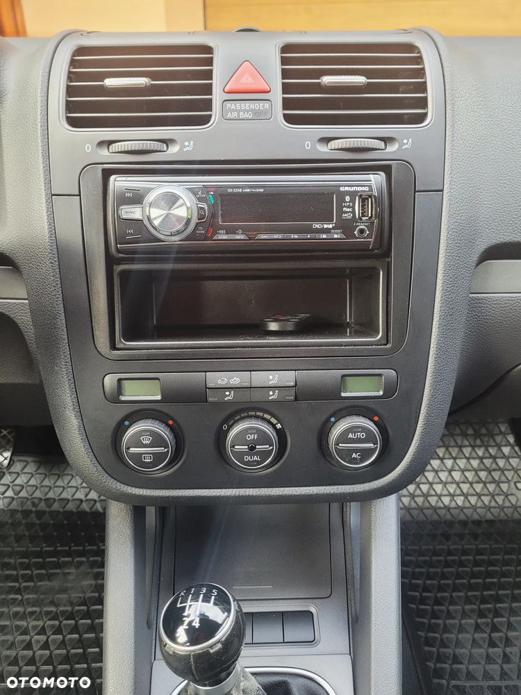 Volkswagen Golf 1.6 Tour Edition - 11