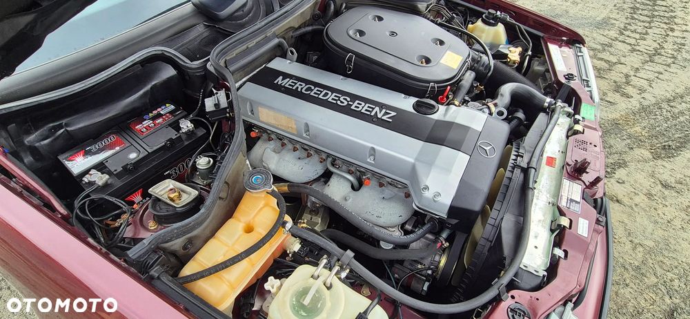 Mercedes-Benz W124 (1984-1993) - 30