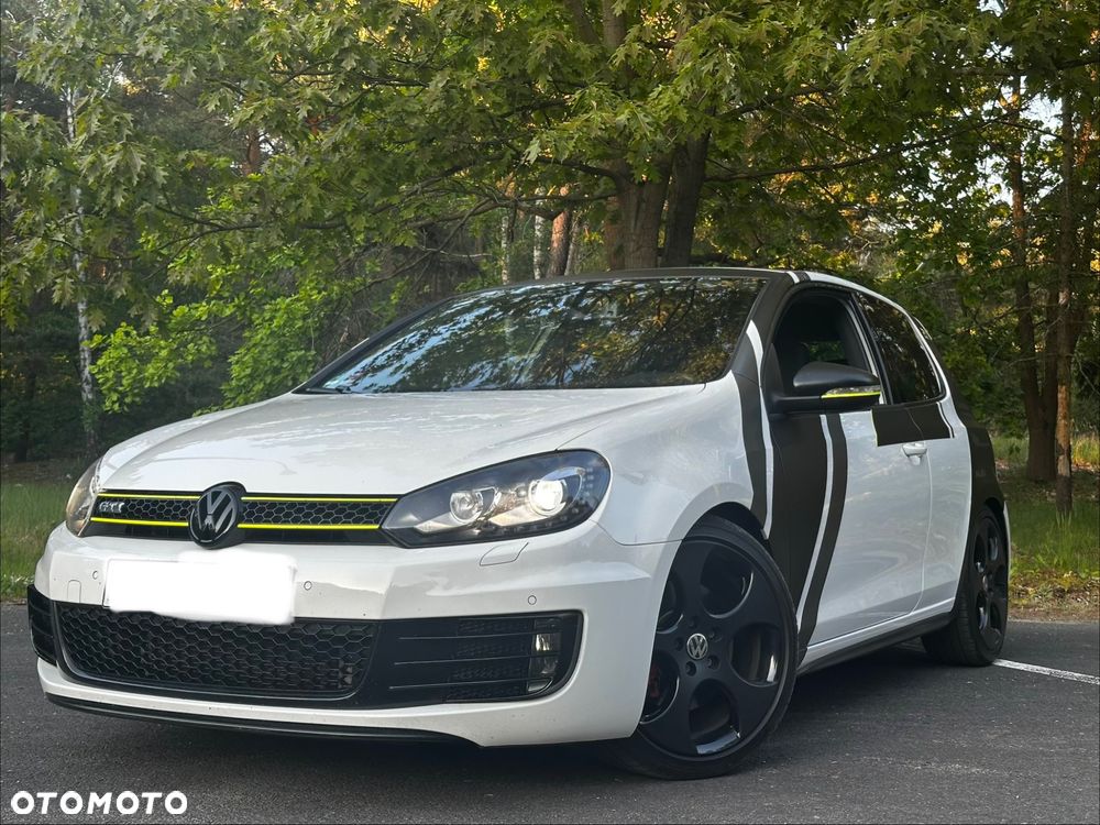 Volkswagen Golf 2.0 TSI 4Mot R - 2