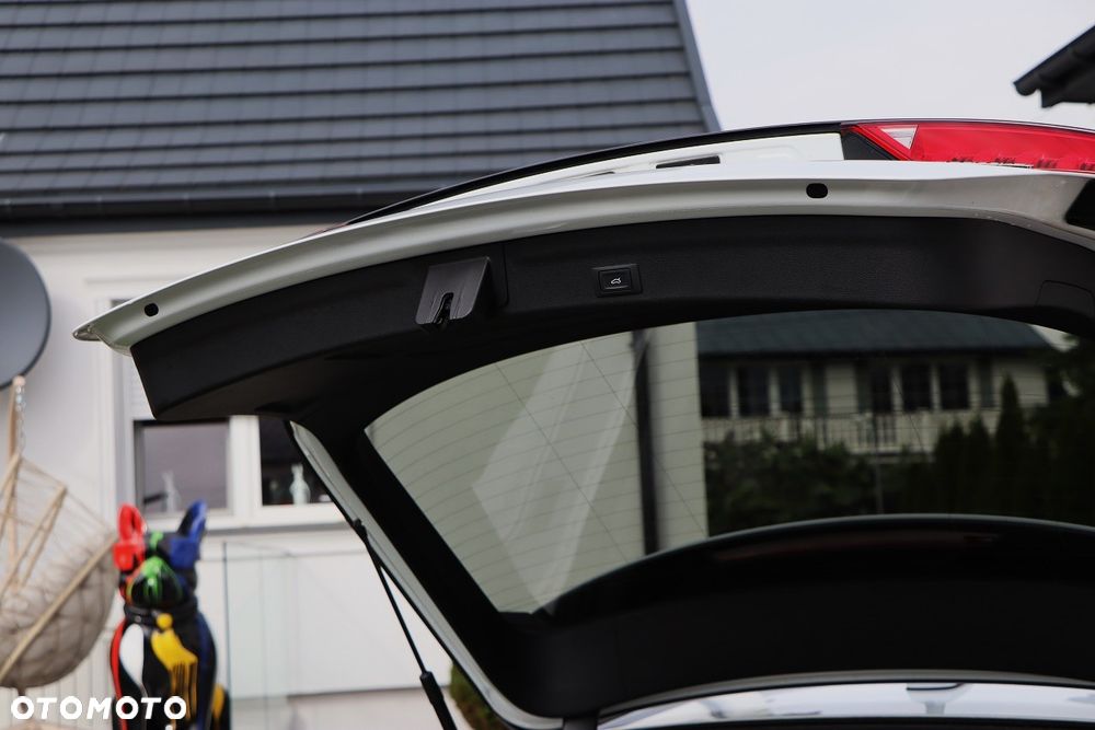 Audi A6 Avant 55 TFSI e quattro S tronic S line - 31