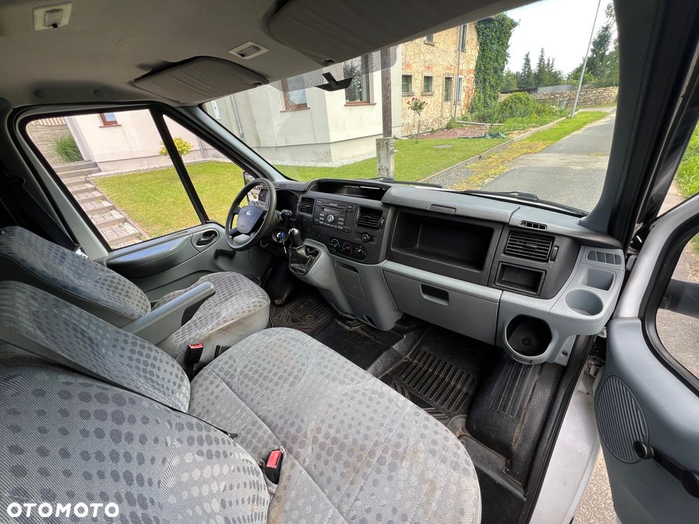 Ford Transit - 17