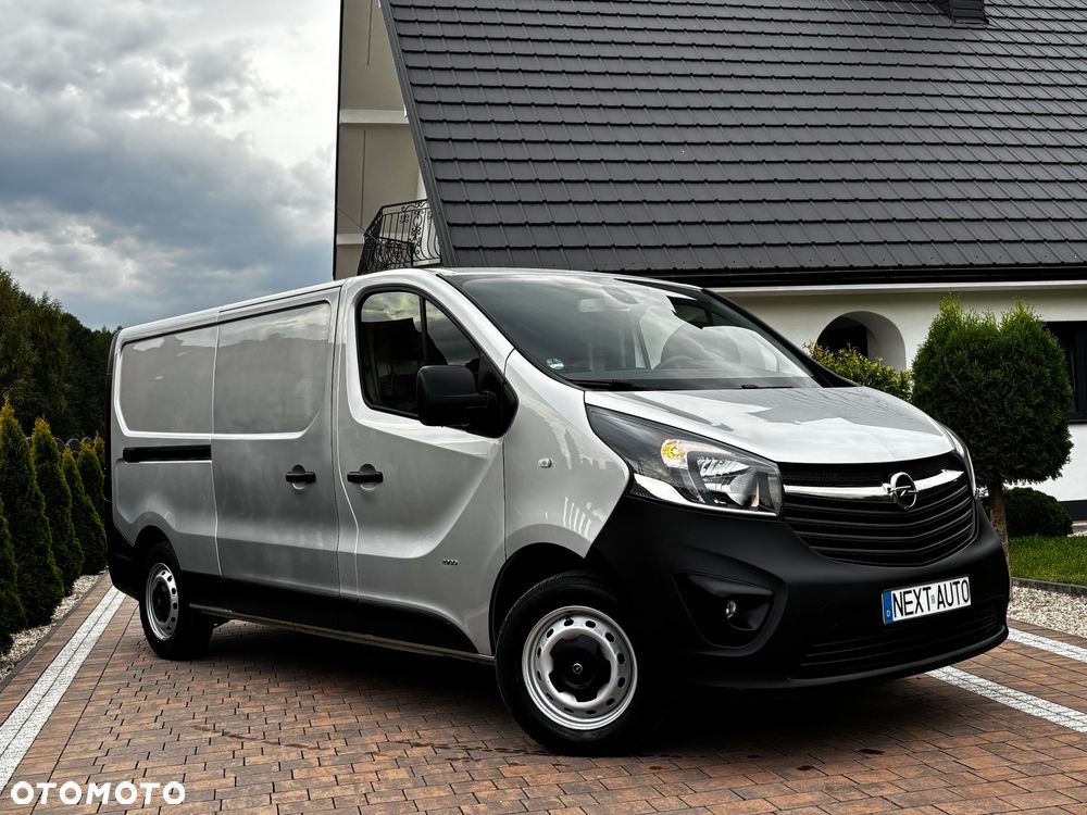 Opel Vivaro - 10
