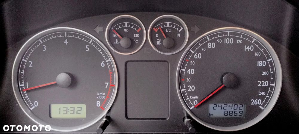 Volkswagen Sharan 2.0 - 11