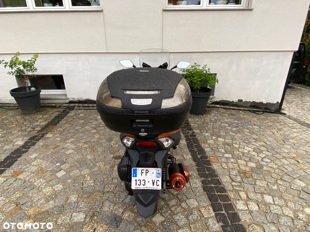 SYM Joymax - 6