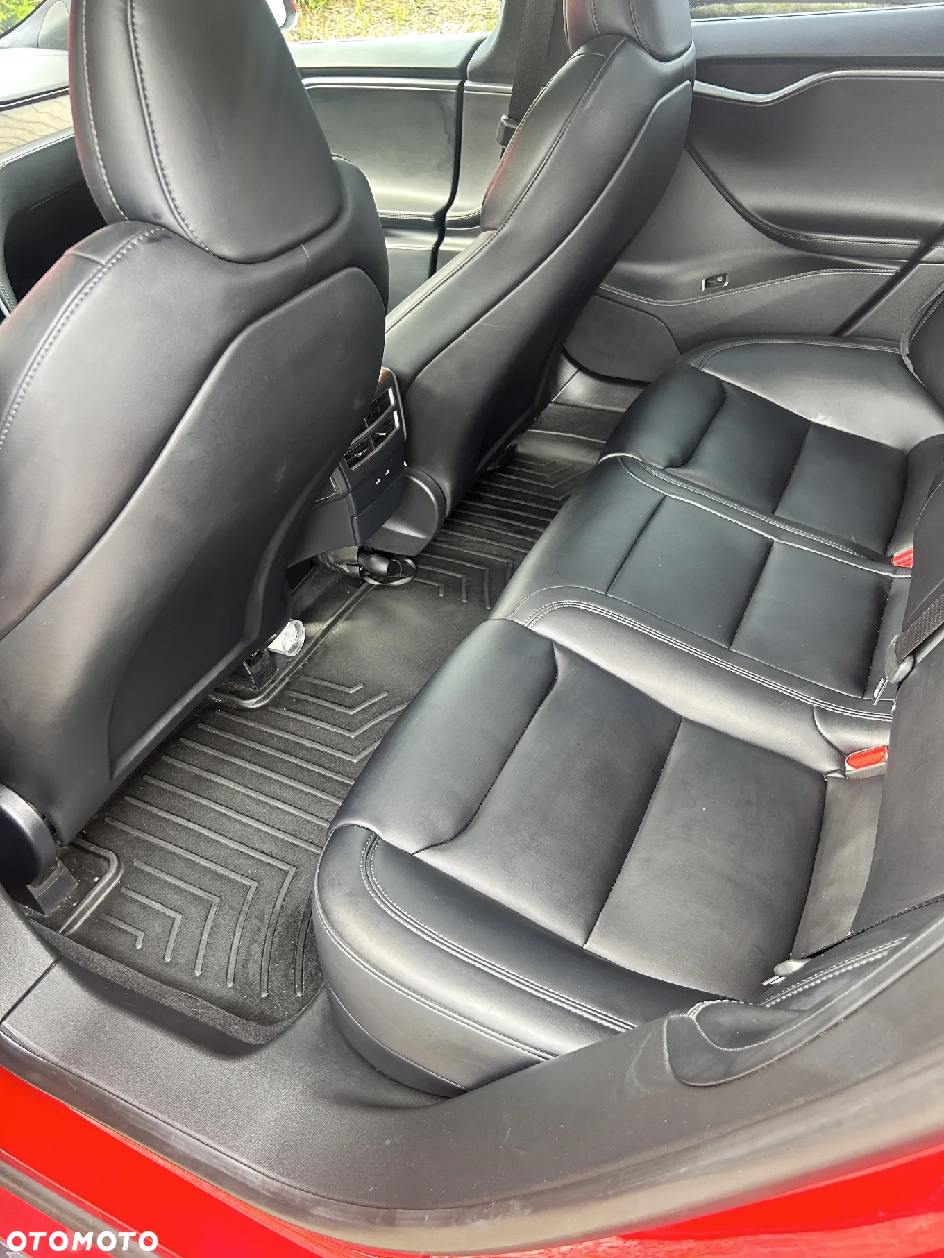 Tesla Model S Long Range - 10