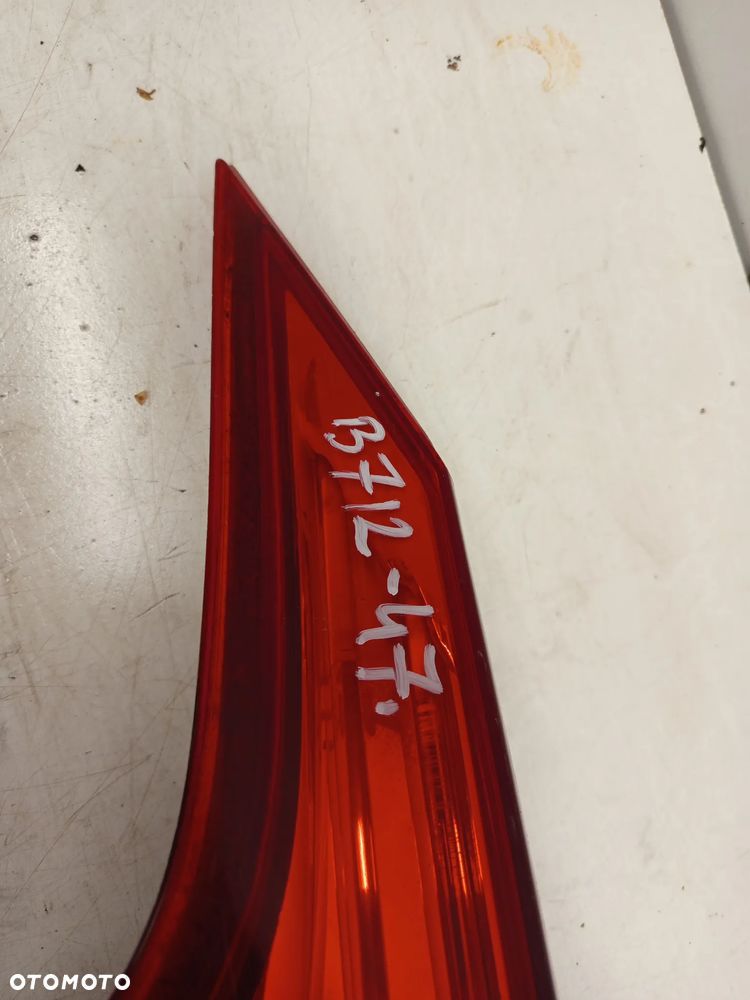 + LAMPA TYL TYLNA LEWA PEUGEOT 5008 - 4