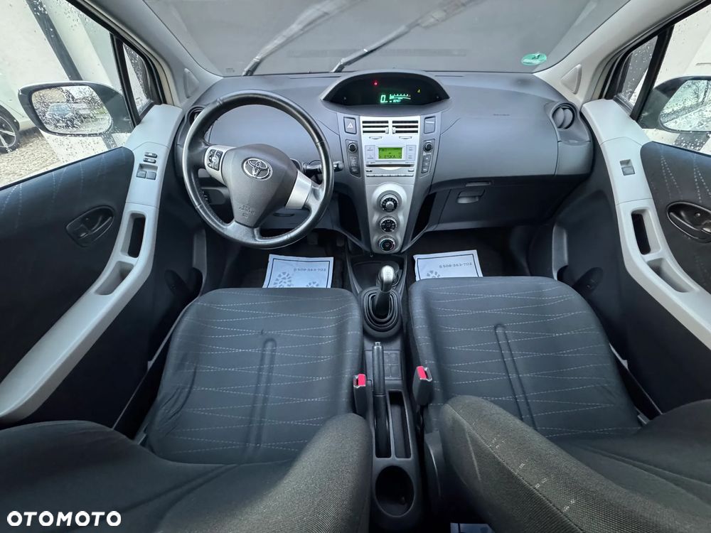 Toyota Yaris 1.4 D-4D Executive - 7