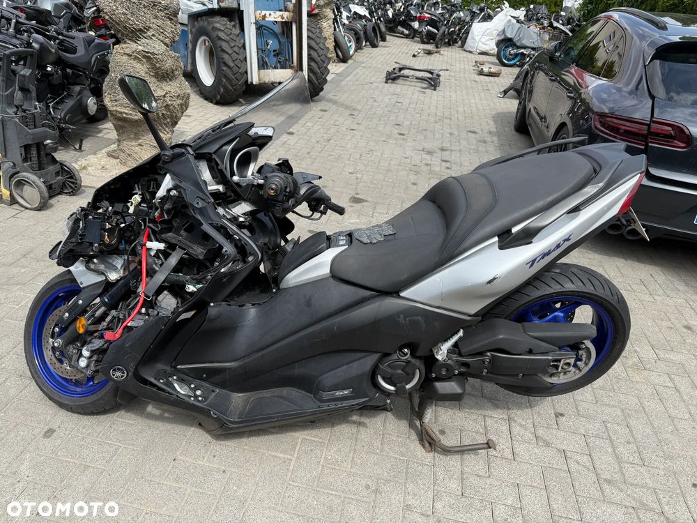 Yamaha Tmax - 5