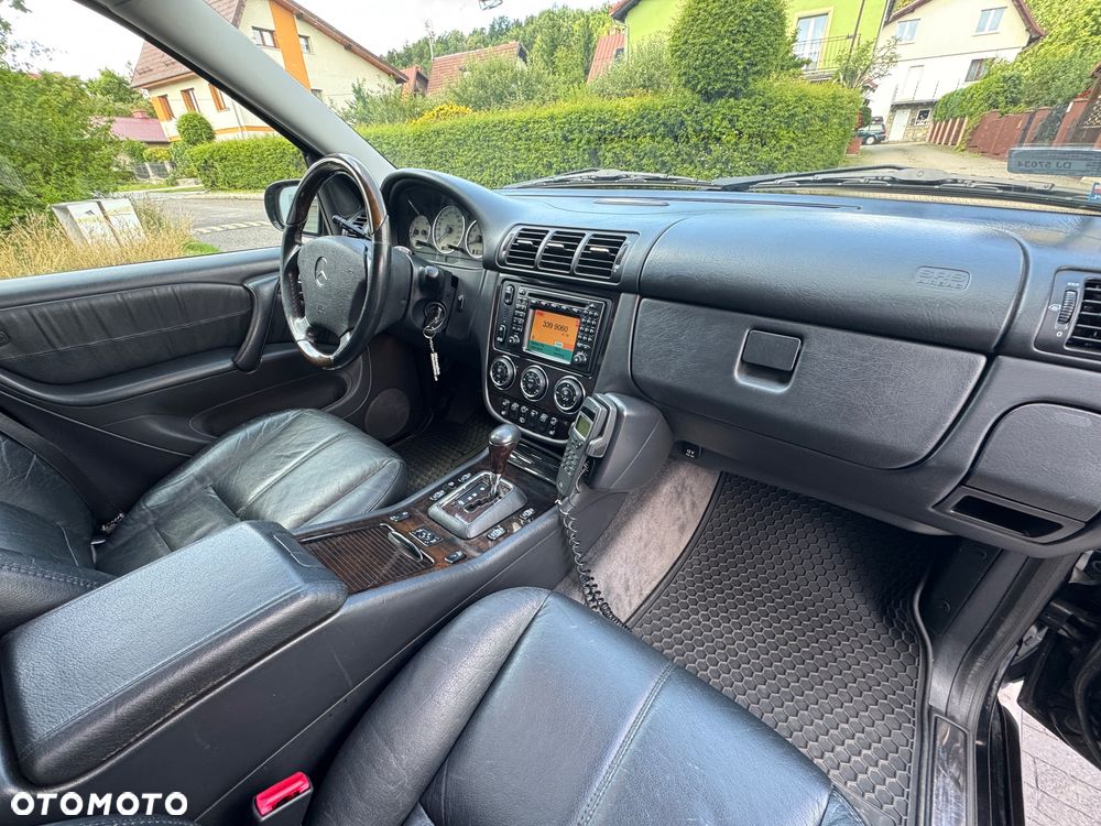 Mercedes-Benz ML - 21