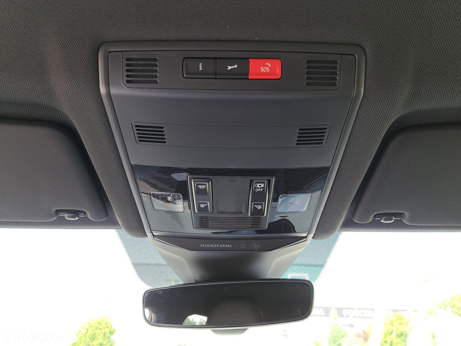 Volkswagen T-Roc 1.5 TSI R-Line Plus DSG - 24