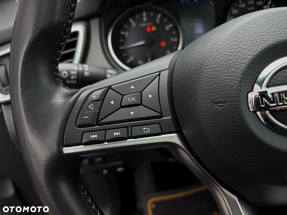 Nissan Qashqai 1.3 DIG-T Tekna+ - 23