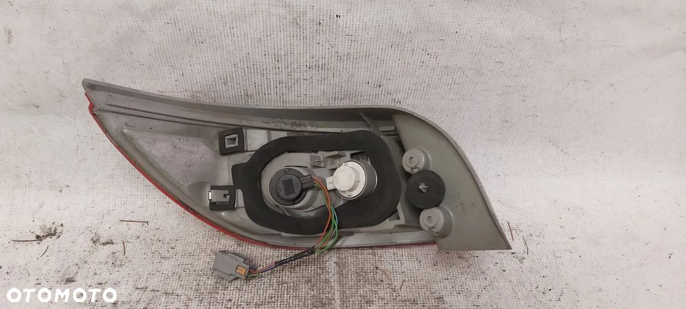 .  TYL TYLNA LAMPA PRAWA MITSUBISHI COLT Z30 CABRIO - 5