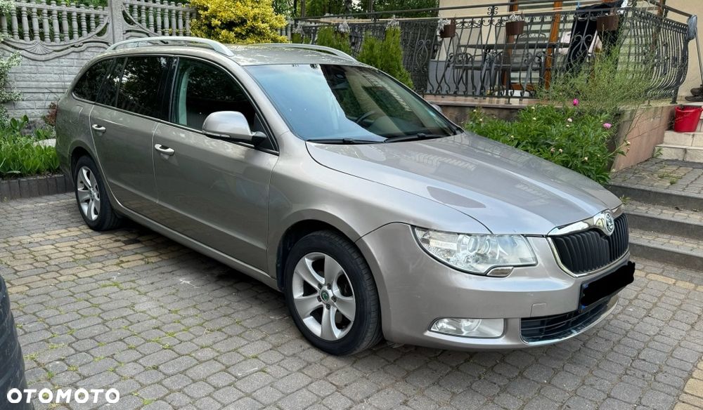Skoda Superb 2.0 TDI PD Ambition - 2