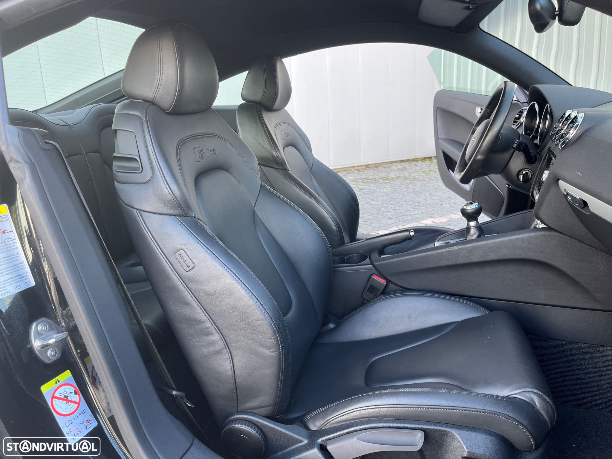 Audi TT Coupé 1.8 TFSi S-line - 23