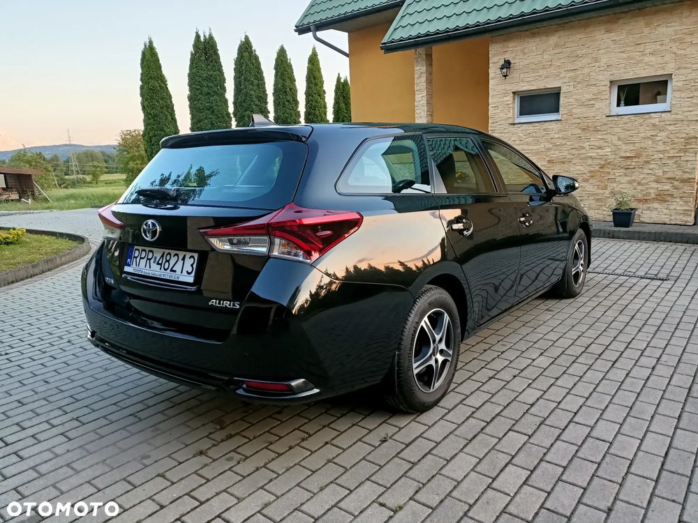 Toyota Auris 1.6 Classic Plus - 4