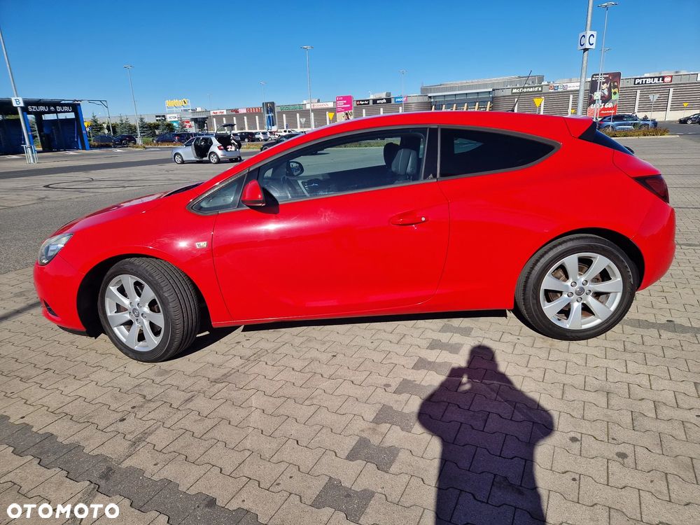 Opel Astra GTC 1.4 Turbo ecoFLEX Start/Stop - 2