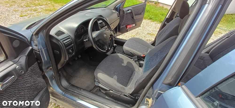 Opel Astra - 8