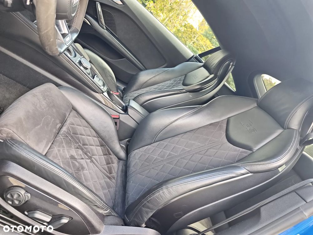 Audi TT RS Coupé - 10