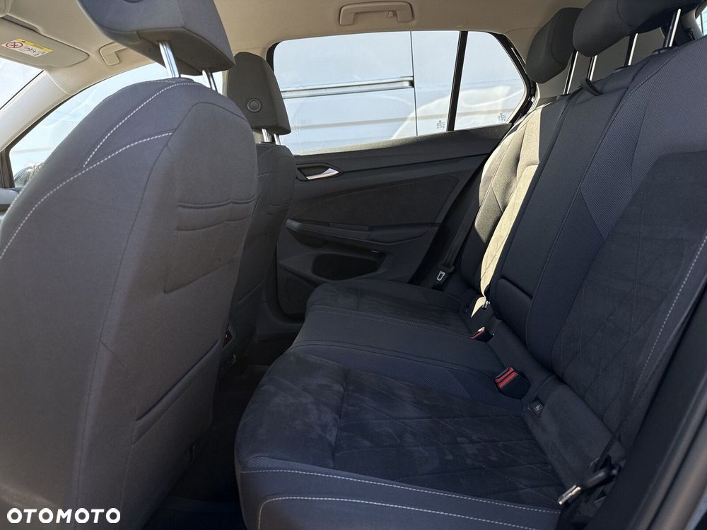 Volkswagen Golf 2.0 TSI Style DSG - 29